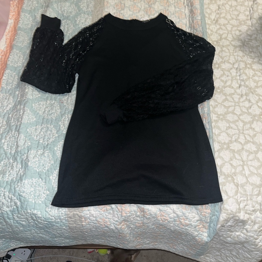 Women's Black Lace-Sleeve Knit Pullover Top - Picture 1 of 6